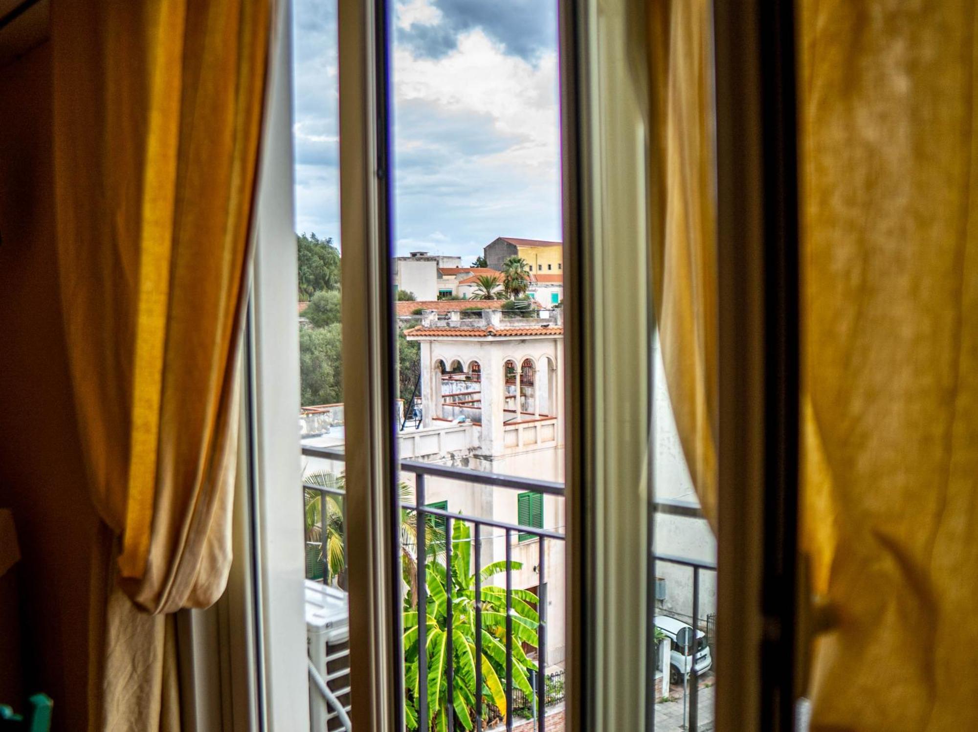 Domus Musia Apartman Milazzo Kültér fotó